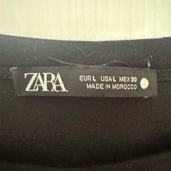 T-shirt - Picture 2 of 2